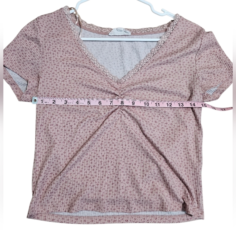 Pink Rose Ribbed Ruched Lace Trim V-Neck Top Y2K Soft Girl Stretch Tee Size L - Picture 6 of 7